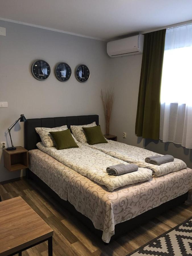 Sombor 19 Central Apartment ภายนอก รูปภาพ