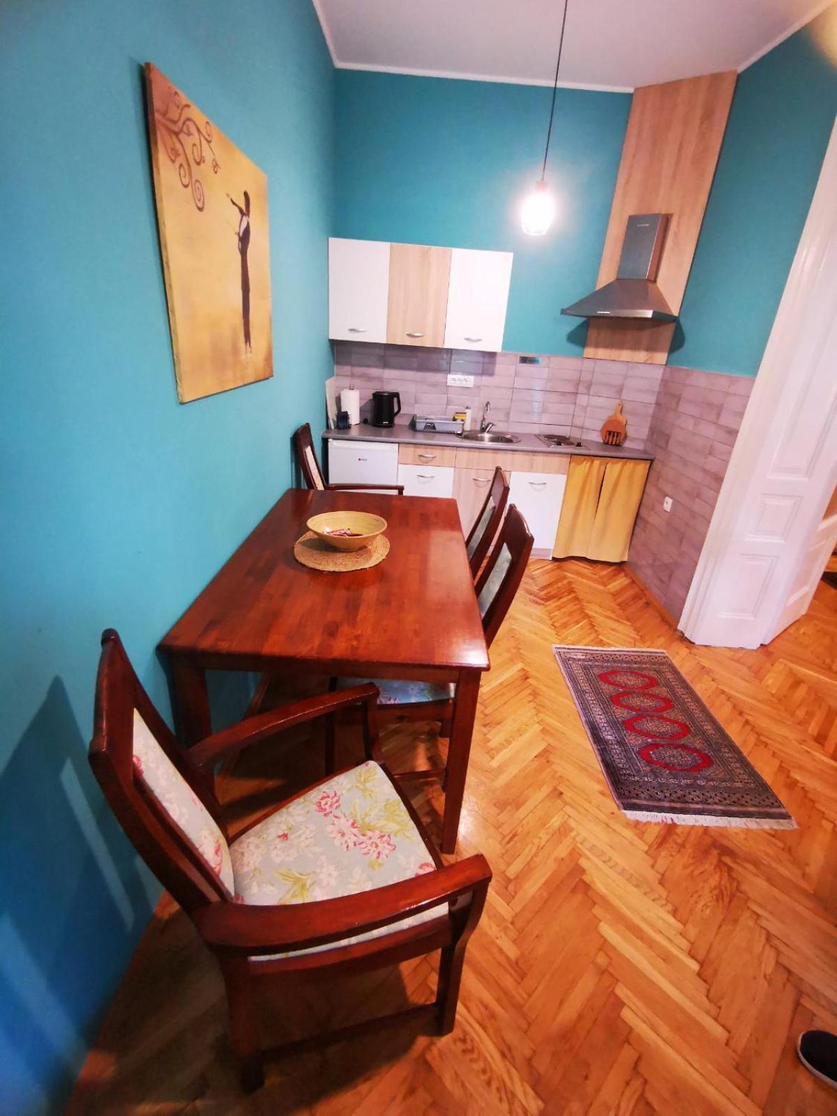 Sombor 19 Central Apartment ภายนอก รูปภาพ